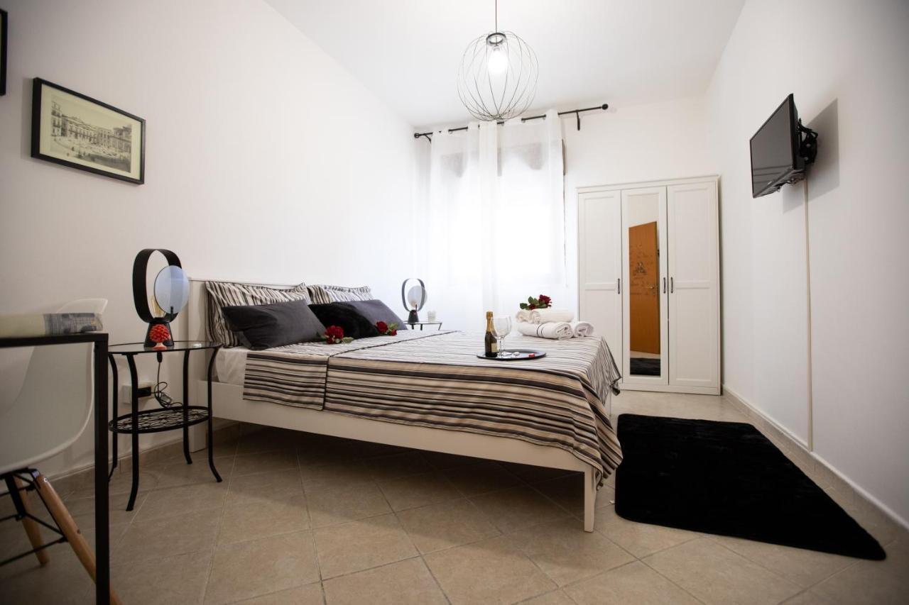 La Casa Di Nana' Locazione Turistica Apartment ปาแลร์โม ภายนอก รูปภาพ
